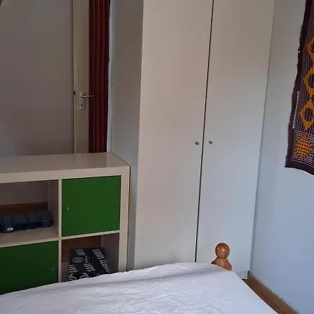 In Perfekter Lage Quarto em Acomodações Particulares
